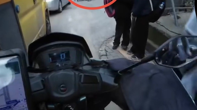 Bursa'da "yan bakma" tartışması kanlı bitti
16 yaşındaki lise öğrencisi bıçaklandı