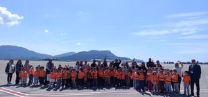 Köyceğiz Anaokulu öğrencileri Dalaman Havalimanı’nı gezdi