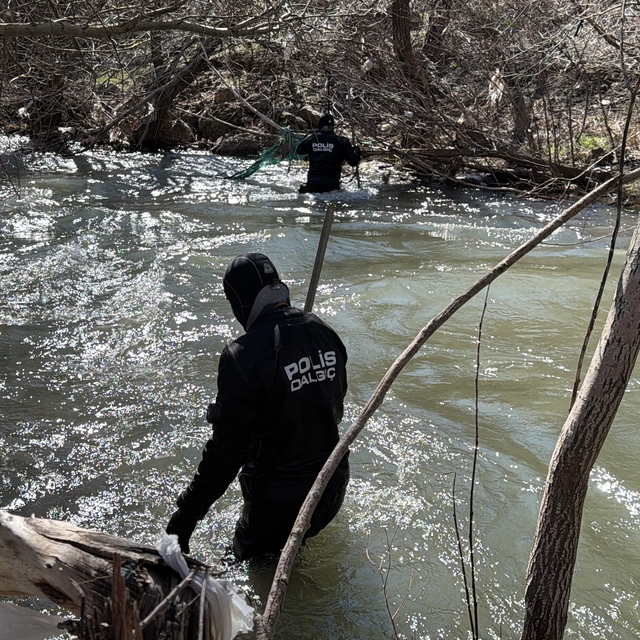 Kayıp Fırat Can, 180 kişilik ekiple her yerde aranıyor