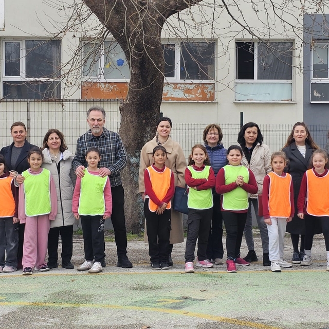 Bandırma'da öğrenciler için atletizm seçmeleri yapıldı