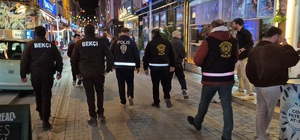 Eskişehir'de geniş çaplı asayiş uygulaması Binlerce şahsın kimlik bilgileri sorgulanıp, yüzlerce araç ve işletme denetlendi