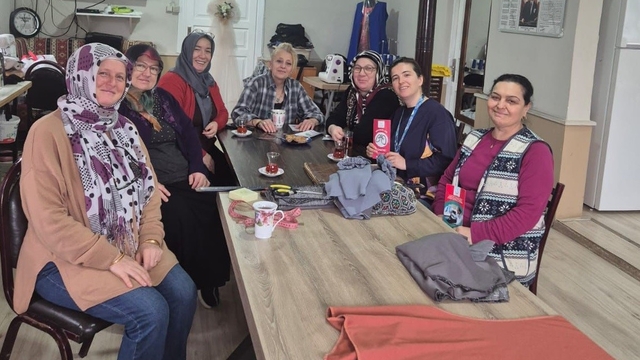 Dikiş kursu kursiyerlerine sağlık eğitimi