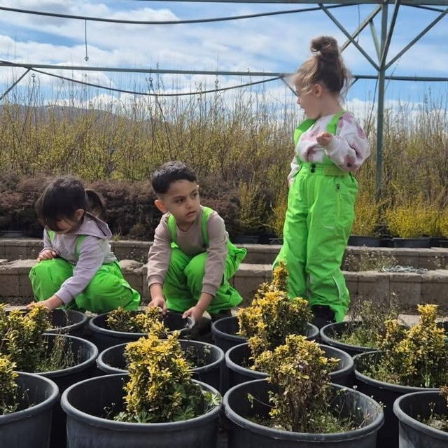 Elazığ'da minik öğrenciler fidanlıkta doğayla buluştu