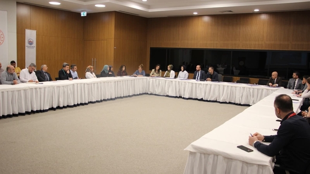 Fethi Sekin Şehir Hastanesi'nde çalışanların memnuniyeti ele alındı