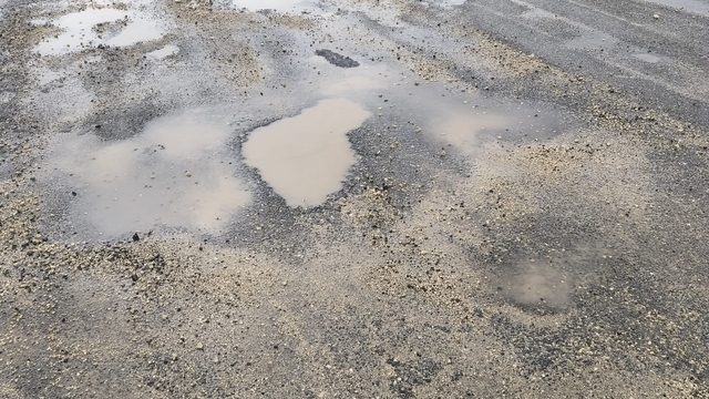 Silvan ilçesinde vatandaşlardan 'yol' çağrısı