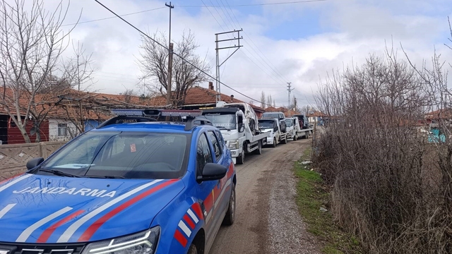 Yozgat'ta çalıntı araç operasyonu düzenlendi, 4 kişi gözaltına alındı