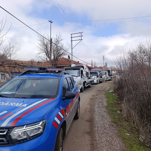 Yozgat'ta çalıntı araç operasyonu düzenlendi, 4 kişi gözaltına alındı