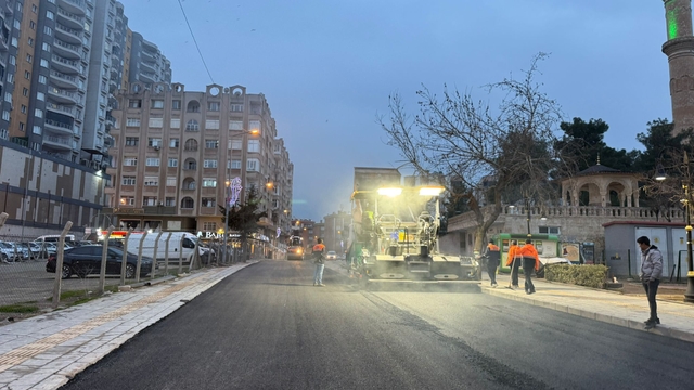 Mardin'de asfalt çalışmaları sürüyor