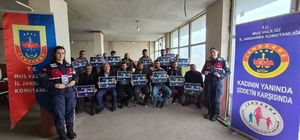 Malazgirt'te kadına yönelik şiddetle mücadelede erkeklere verilen eğitimler sürüyor