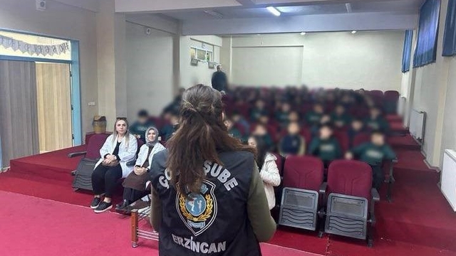 Erzincan'da öğrencilere güvenlik eğitimi verildi