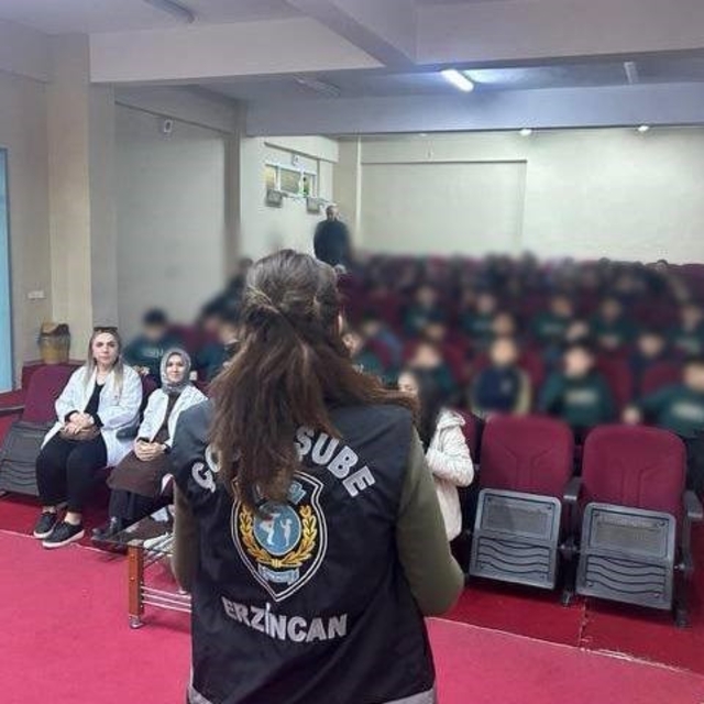 Erzincan'da öğrencilere güvenlik eğitimi verildi