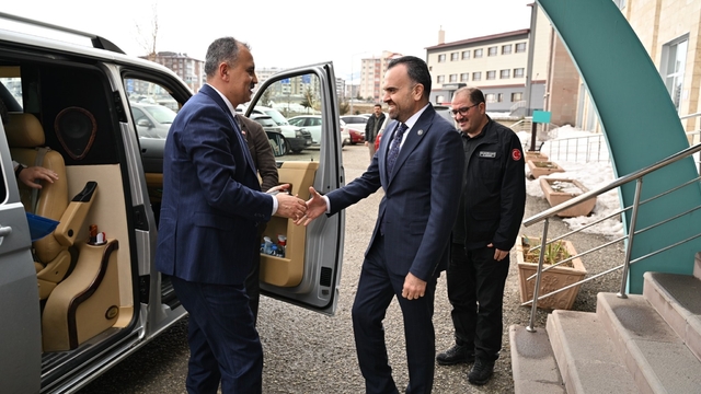 Ağrı Valisi Bozkurt'tan Erzurum'da yoğun temas trafiği