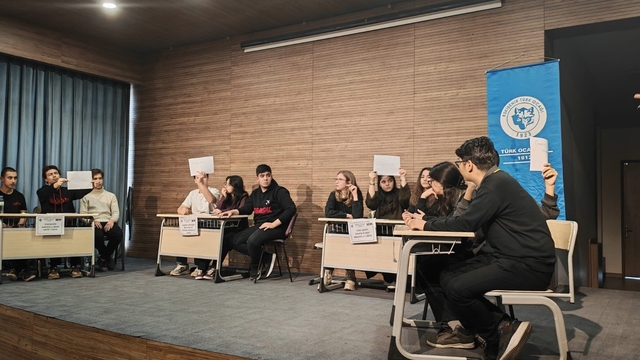 Liseler Arası 4. Milli kültür Bilgi Yarışması gerçekleştirildi