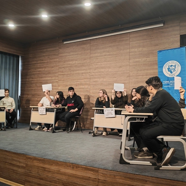 Liseler Arası 4. Milli kültür Bilgi Yarışması gerçekleştirildi