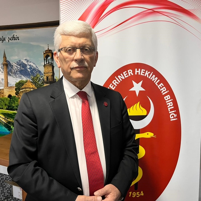 Veteriner hekimlik mesleği Niğde'de bölge toplantısında masaya yatırıldı