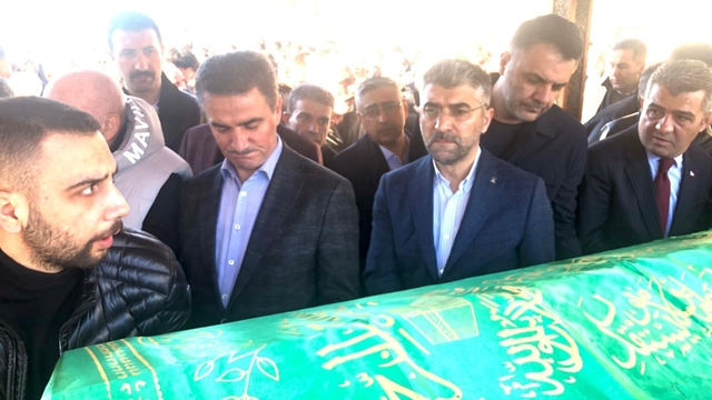 Fatih Kutlu öğretmen son yolculuğuna uğurlandı