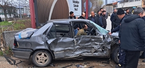 Kamyonet ile otomobil çarpıştı; 2'si bebek 9 yaralı