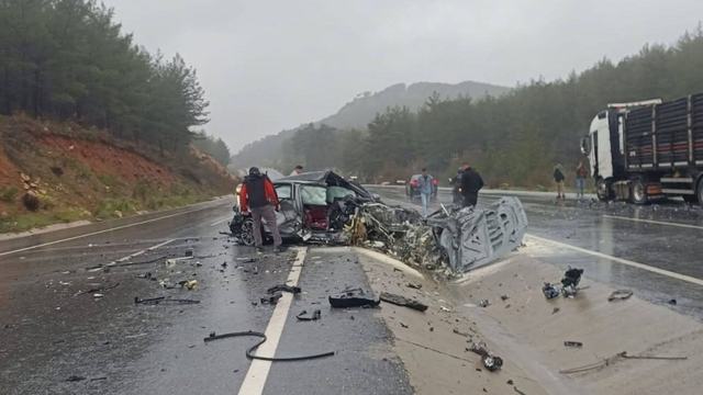 Yatağan-Milas Karayolu'nda kaza: 3 yaralı