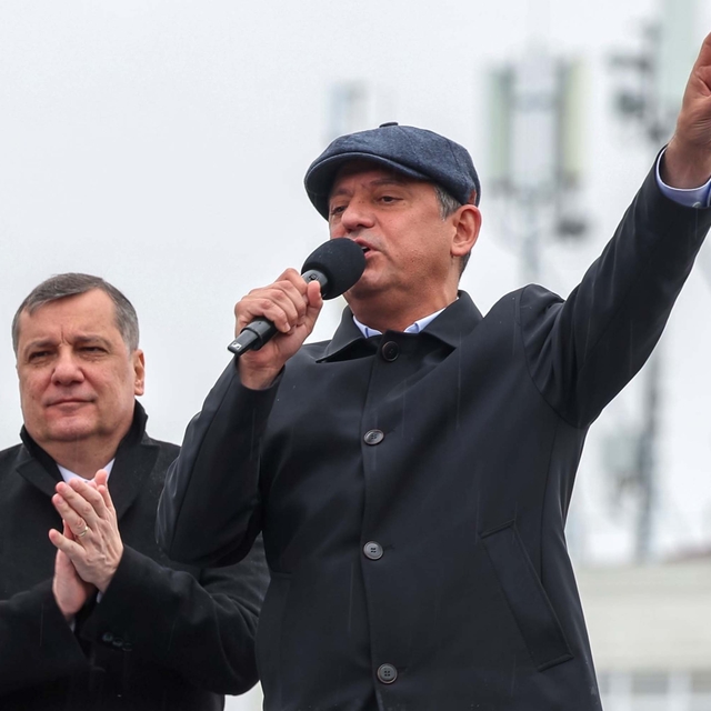 Özgür Özel: Bu rezilliği yapacak bir alan açtığımız için büyük sıkıntı için...