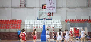 U18 Kızlar Basketbol Anadolu Şampiyonası Beyaz Grup Uşak'ta tamamlandı
