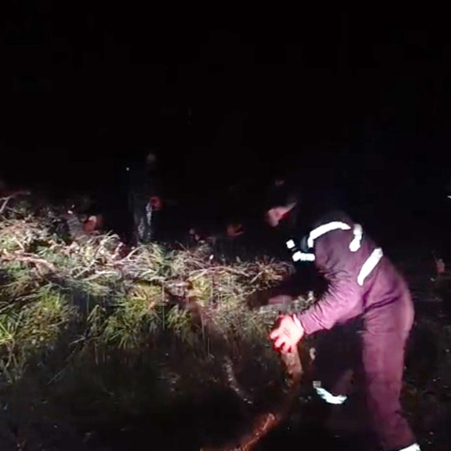 Marmaris'te şiddetli fırtına etkili oluyor