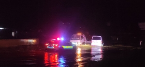 Ödemiş-İzmir yolunda su baskınları ulaşımı aksattı