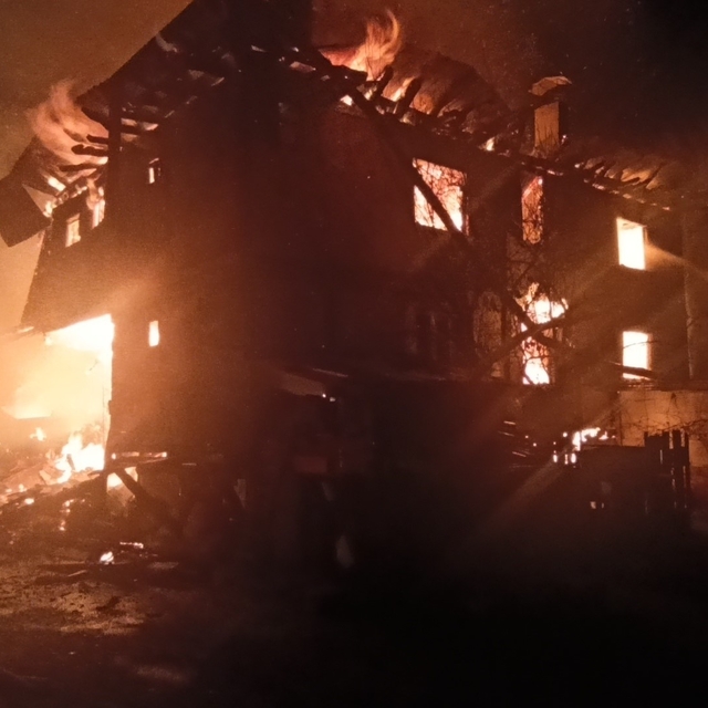 Kastamonu'da 2 evde yangın çıktı: Ahır, odunluk ve samanlık da yandı