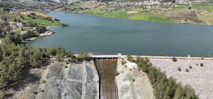 Son 65 yılın en kurak yılında tamamen kuruyan Yayladağı Barajı'nda su seviyesi 3 ayda yüzde 100'e ulaştı