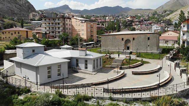 Meydan Medresesi'nde prodüksiyon çekimleri ücretli oldu