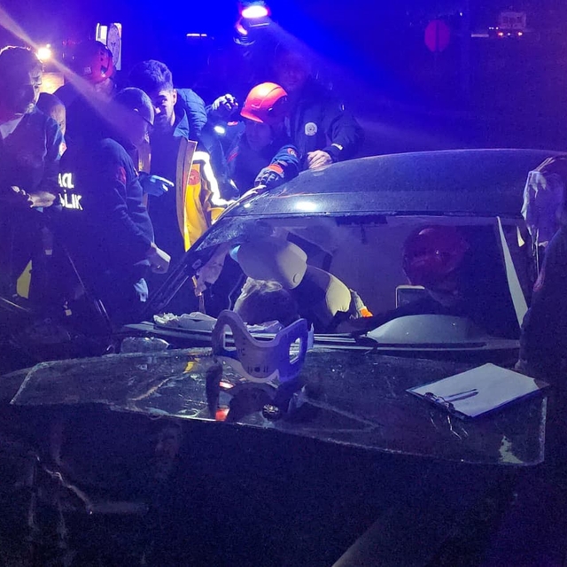 Doğum günü dönüşü kaza: 3 yaralı