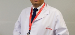 Doç. Dr. Murat Köken: "Omuz ağrısı sessizce ilerleyerek günlük hayatı zorlaştırabilir"