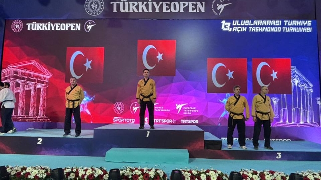 Balıkesirli tekvandocular uluslararası şampiyonada 8 madalya kazandı