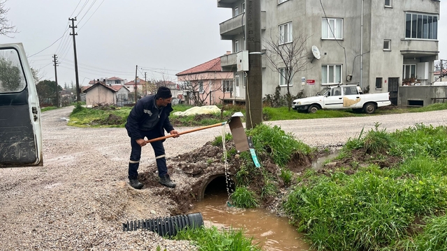 Balıkesir'de sağanak göletleri doldurdu, taşkın riskine karşı önlemler artırıldı