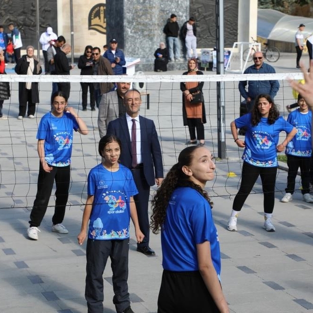Demirözü'nde voleybol şenliği ve turnuvası için başvuru süreci başladı
