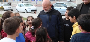 Başkan Çolakbayrakdar: "Evlatlarımız için her parka toprak alan yapıyoruz"