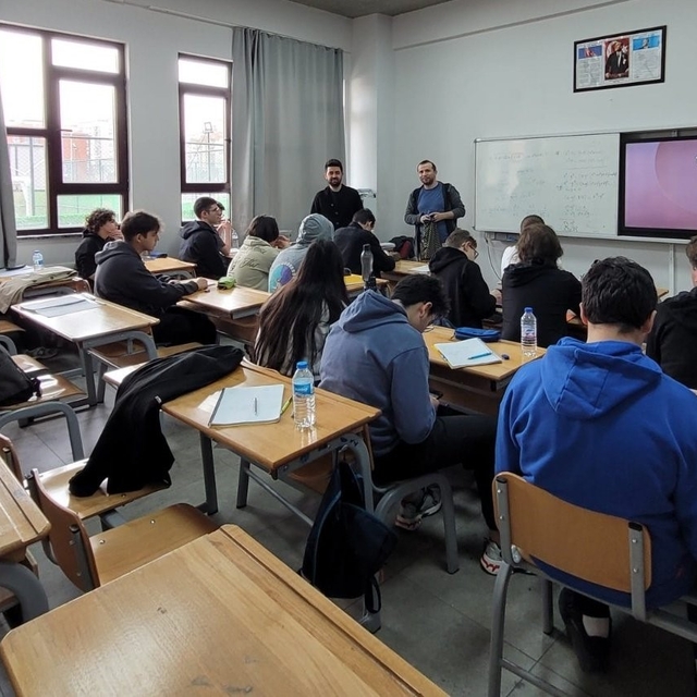 Eskişehir Bilim Olimpiyatları Akademisi'nde eğitim meşalesi yandı
85 yetene...