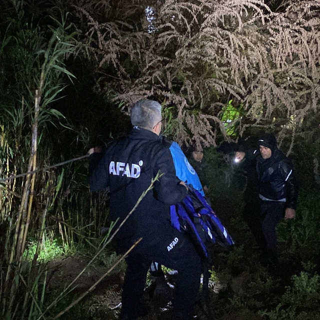 Azgın dereye kapıldı 4 saatlik mücadeleyle hayata tutundu