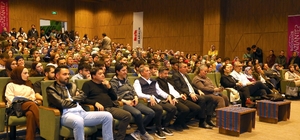 Gaziantep Büyükşehir ev sahipliğinde Oytun Erbaş insan aklını anlattı