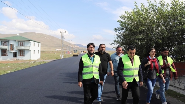 Başkan Demir, Ardahan'da yollar yenilenecek