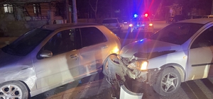 Karaman’da iki otomobilin çarpışması kameraya yansıdı: 1 yaralı