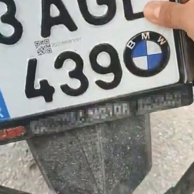 Elazığ'da plakayı kalemle boyayarak değiştiren sürücüye 220 bin lira ceza y...