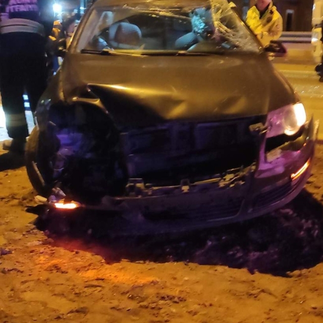 Karapınar'da tır ile otomobil çarpıştı: 2 yaralı