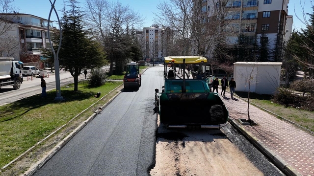 Elazığ'da 'asfalt' yılı başladı