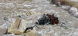 Alabora olan balıkçı teknesindeki 2 kişi yüzerek kurtuldu