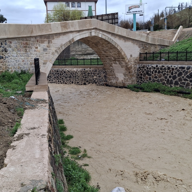 Beypazarı'nda sağanak etkili oldu