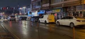Kocaeli'de bıçaklanan şahıs dükkana sığındı