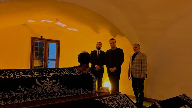Bilecik'te Şeyh Edebali Türbesi'ne anlamlı ziyaret