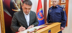 Vali Sözer Bilecik İl Jandarma Komutanlığı'nda bilgi aldı