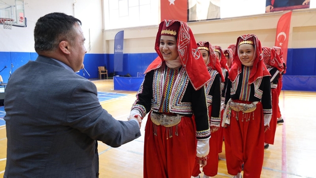 Bilecik'te halk oyunları finali sona erdi