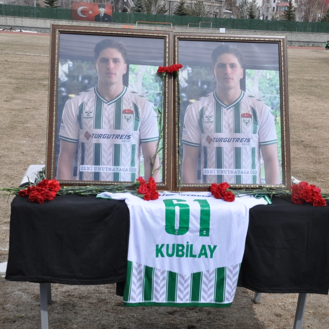 Kars'ta hayatını kaybeden Kundakçı'ya duygusal veda: Kundakçı, Kars'ta unut...